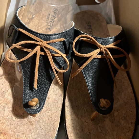 Sperrys!  Super cute like new - Picture 15 of 15